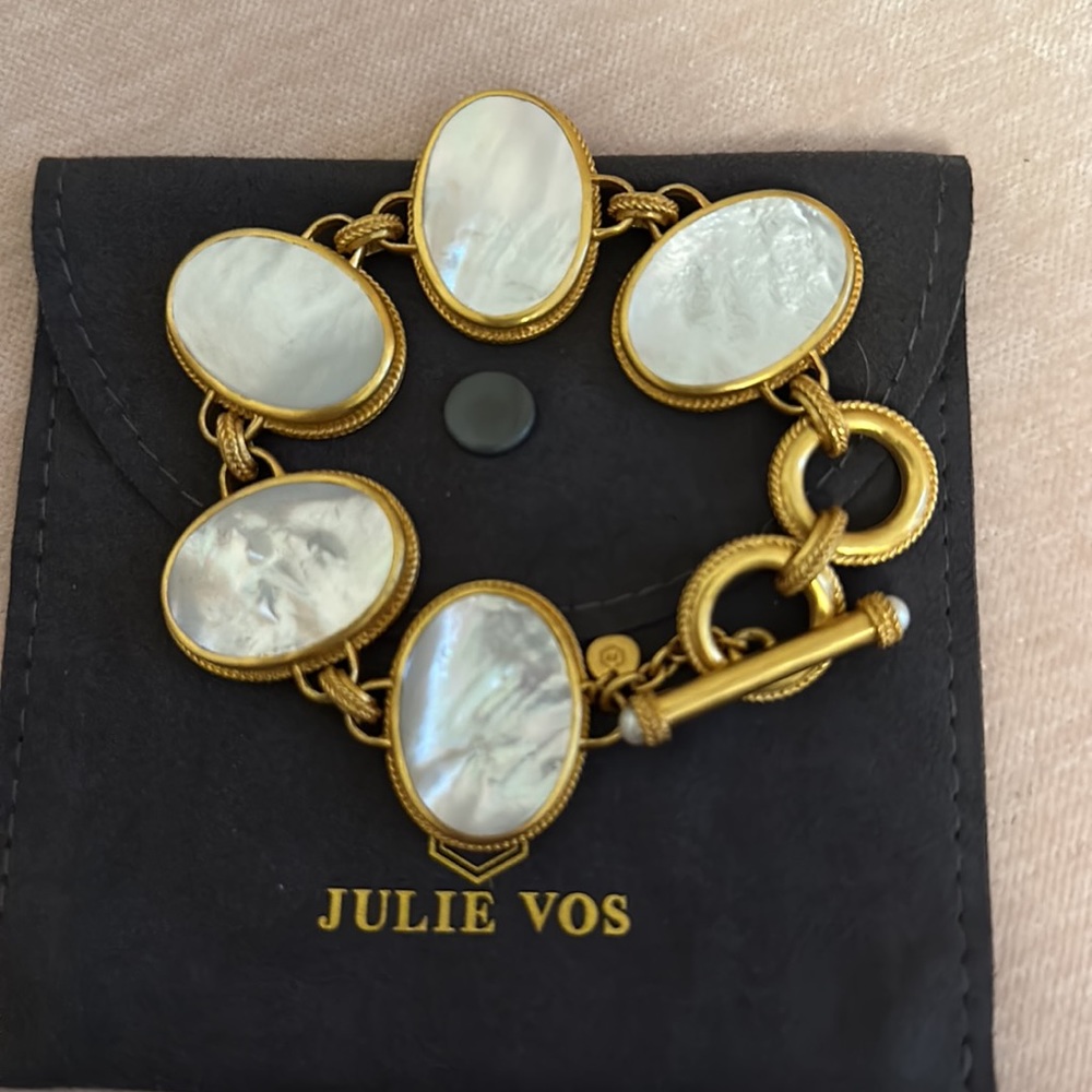 Julie Vos Calypso bracelet